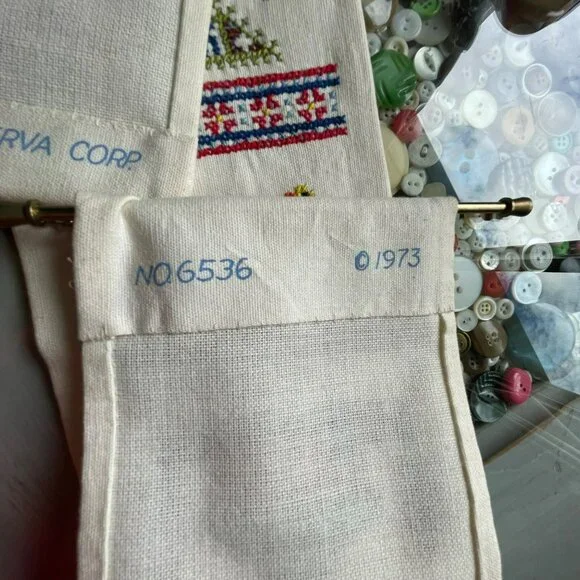 Columbia Minerva Corp 1973 Cross Stitch Bell Pull No 6536 Home Decor Folk Art - Picture 9 of 11